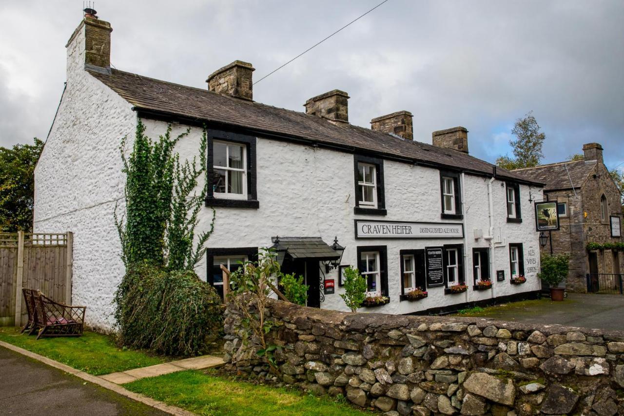 Craven Heifer Ingleton Hotel Ingleton  Eksteriør billede