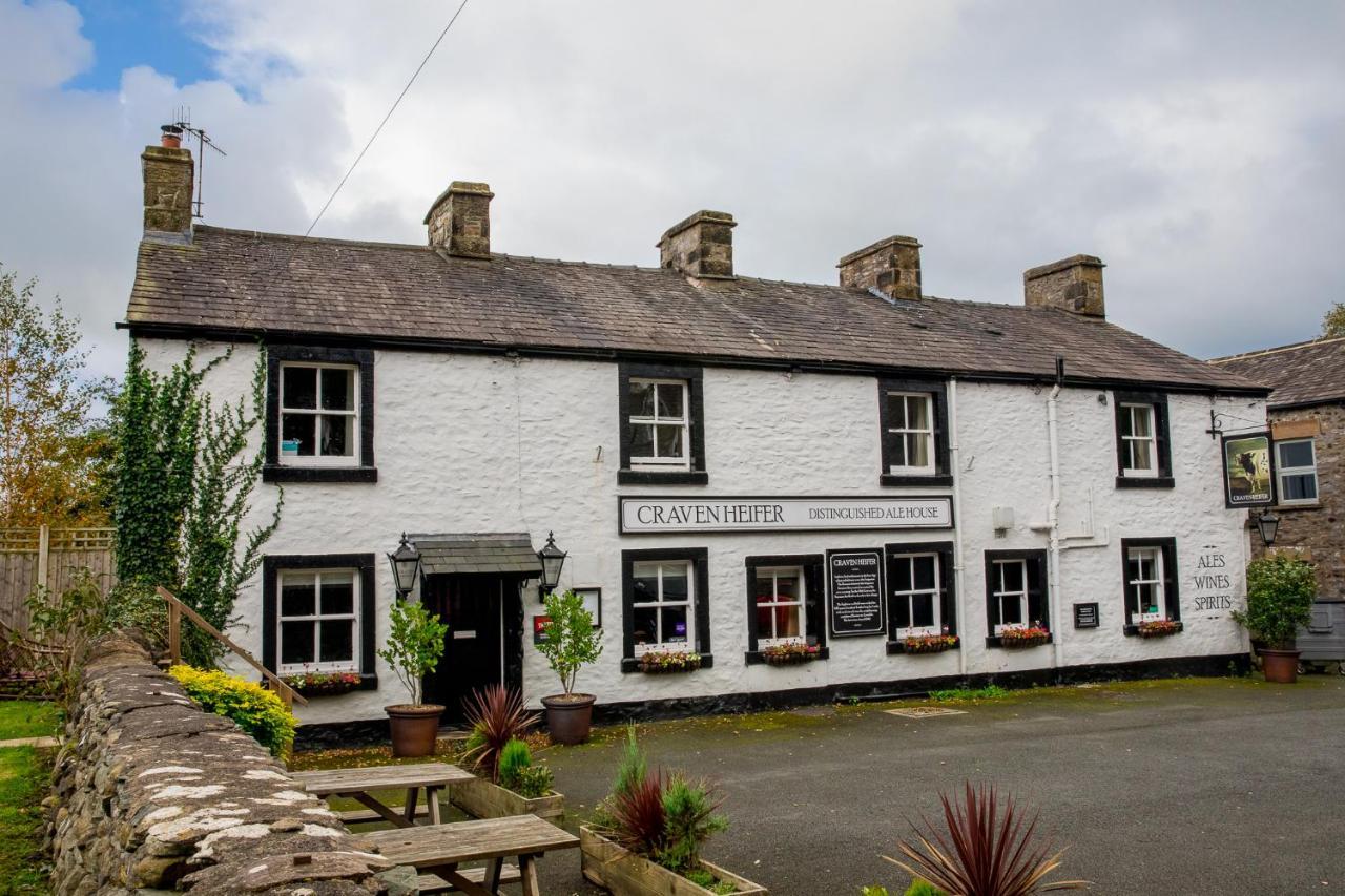 Craven Heifer Ingleton Hotel Ingleton  Eksteriør billede