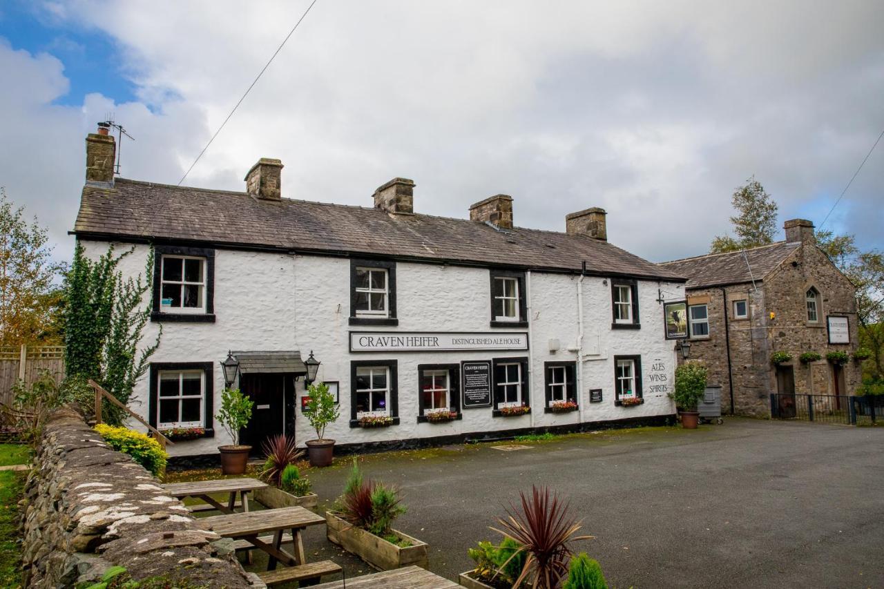 Craven Heifer Ingleton Hotel Ingleton  Eksteriør billede